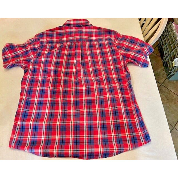 Chaps Men’s Easy Care Short Sleeve Shirt Size XL Red Blue Plaid Crest - Picture 2 of 8